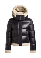 Ingrid, kurze Pufferjacke in Schwarz mit Teddyfutter, Produktfoto
